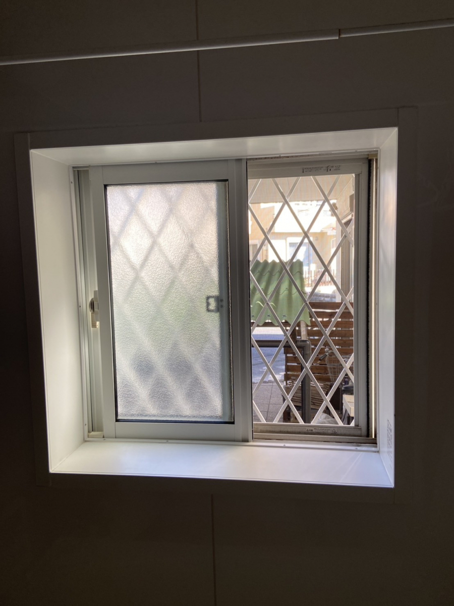 窓みらいの【越谷市】インプラス施工例のご紹介🪟の施工前の写真1