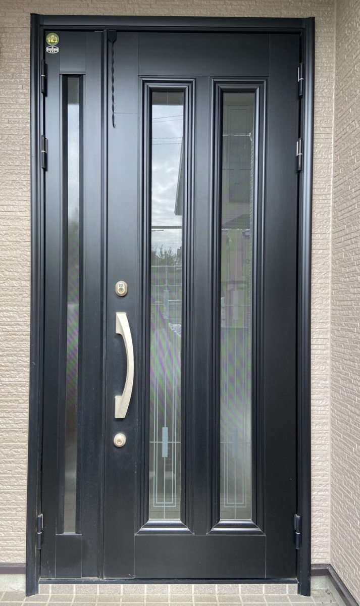 窓みらいの【さいたま市緑区】玄関ドアをリフォームしました！の施工前の写真1