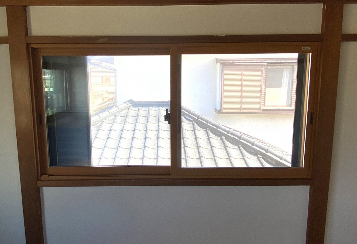 窓みらいの【さいたま市岩槻区】寝室のインプラス内窓リフォーム🌜の施工後の写真1