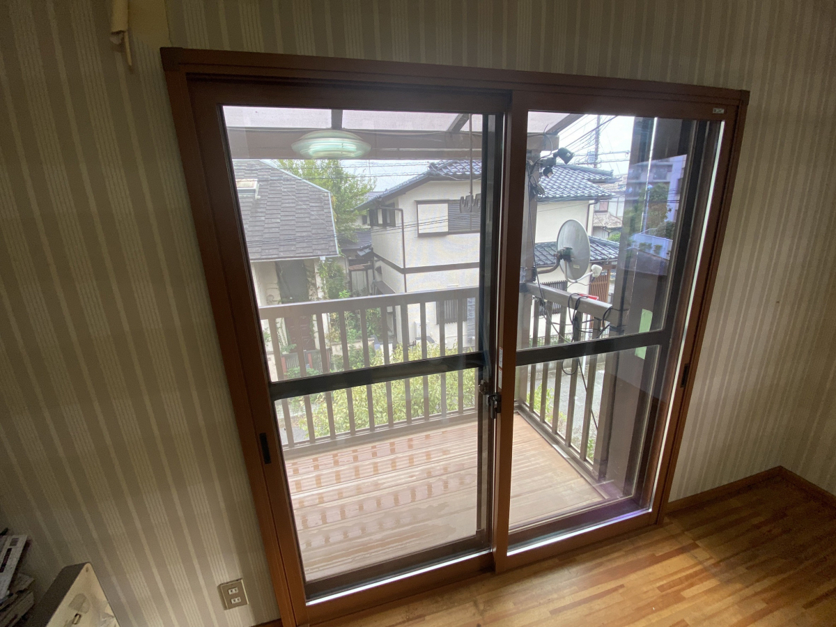 窓みらいの【さいたま市】掃き出し窓リフォーム『インプラス』の施工後の写真1