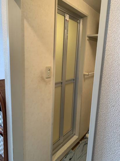 リフォームショップミナトの施工例：浴室ドア施工事例写真1