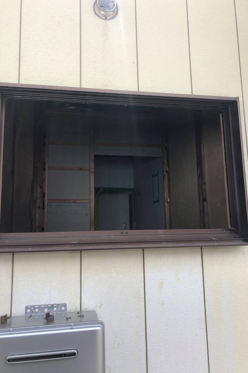 リフォームショップミナトの窓のリフォームの施工前の写真2