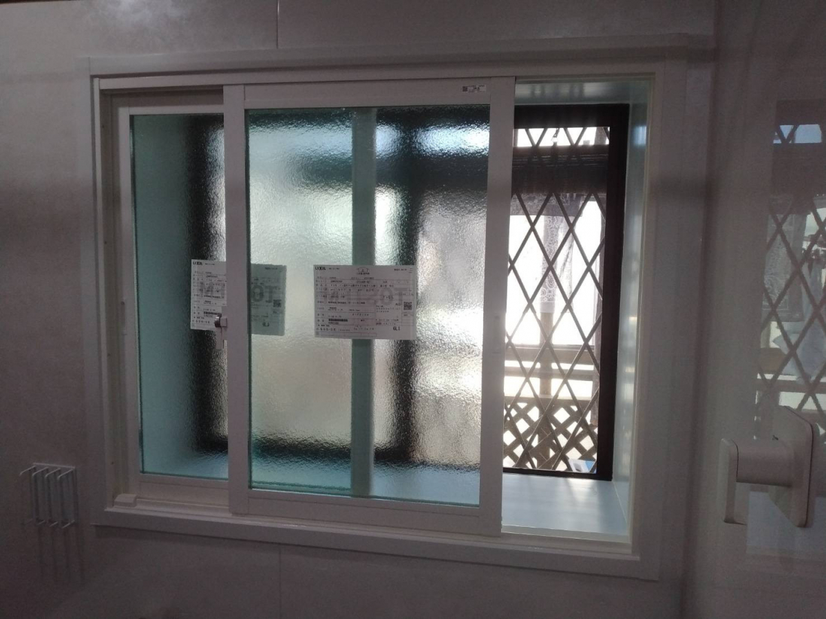 リフォームショップミナトの内窓インプラスで断熱・防音・防犯対策の施工後の写真1