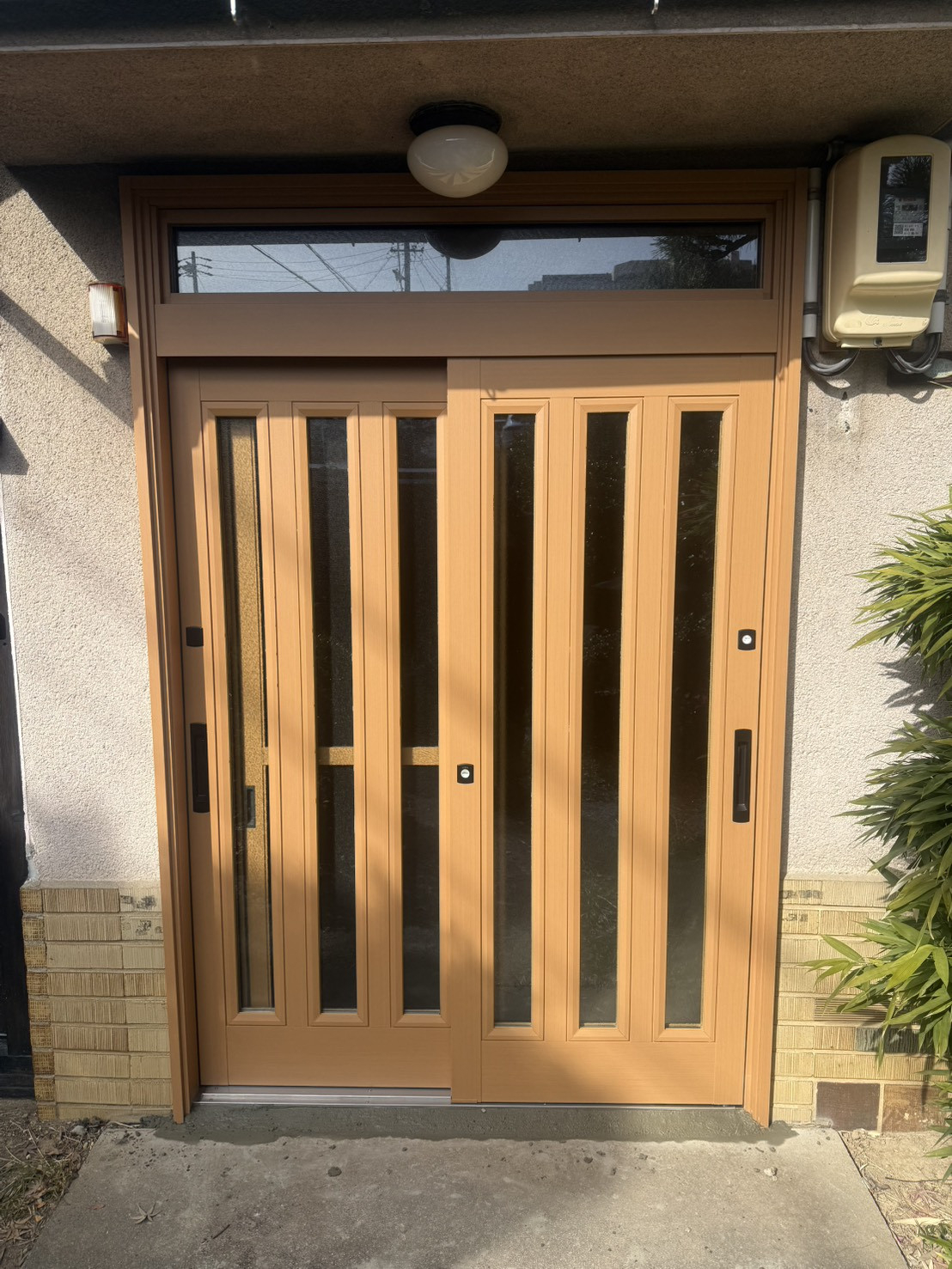 リフォームショップミナトの玄関を一新。毎日が心地よくなるリシェント施工の施工後の写真1