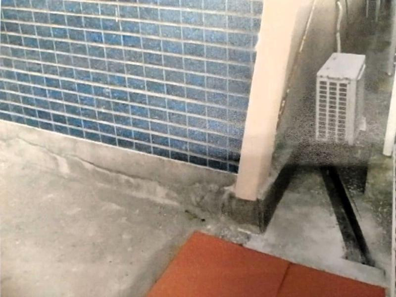 五城目トーヨー住器 能代店の外壁モルタル補修の施工後の写真1