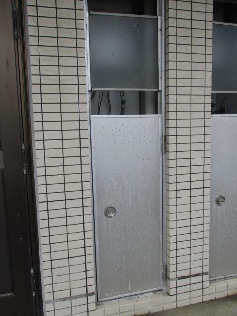 五城目トーヨー住器 能代店のドアを新しくしました！の施工前の写真1