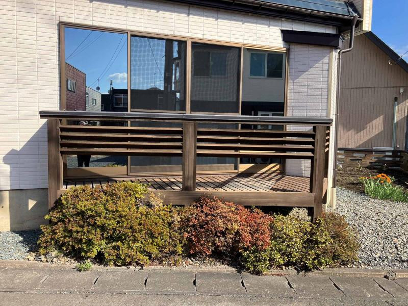 五城目トーヨー住器 能代店の素材感にこだわった美しく個性的な外観にの施工前の写真1