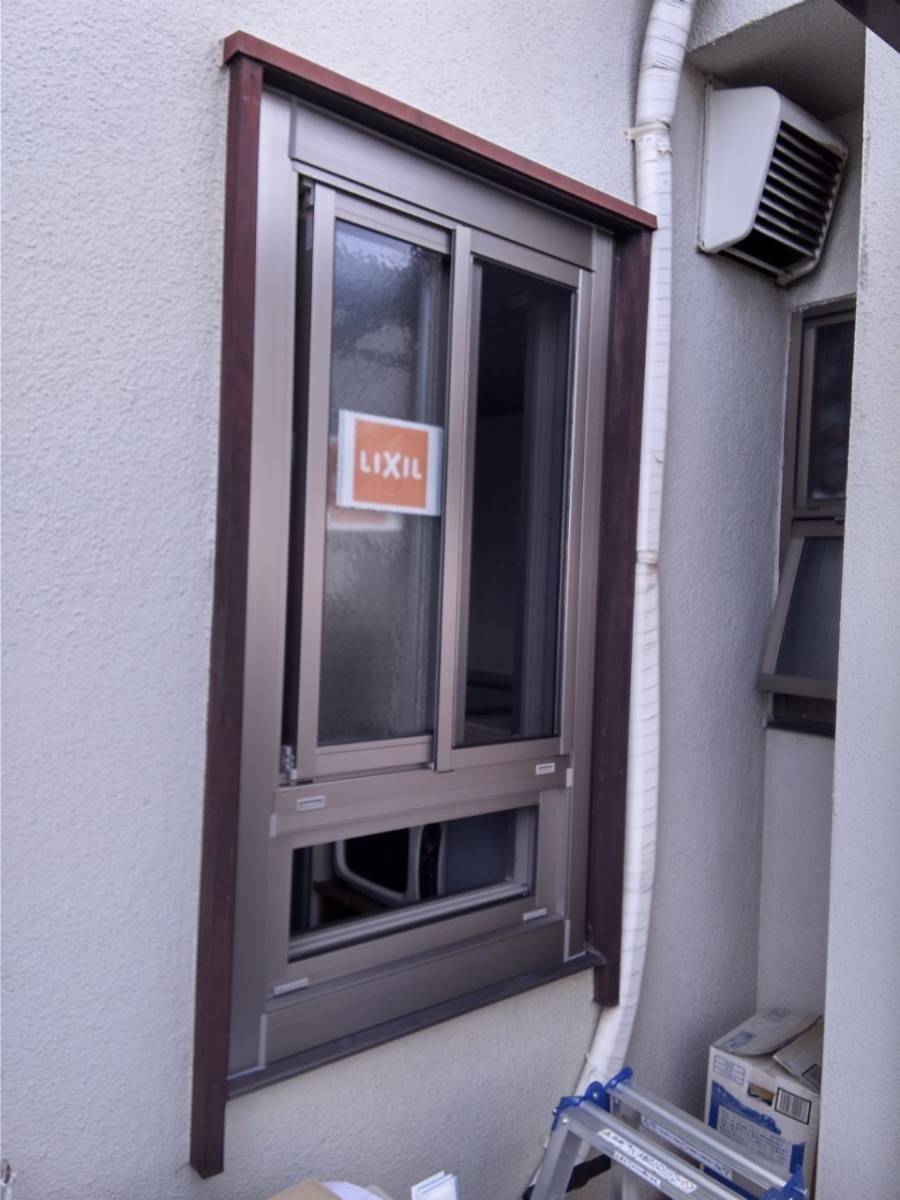 イワセトーヨー住器のさいたま市で取替窓／リプラス／リクシルを取り付けました。の施工後の写真2
