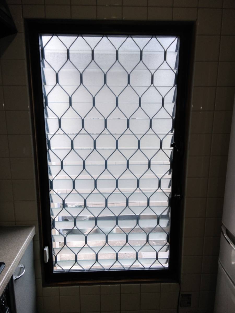 イワセトーヨー住器のさいたま市で取替窓／リプラス／リクシルを取り付けました。の施工前の写真1
