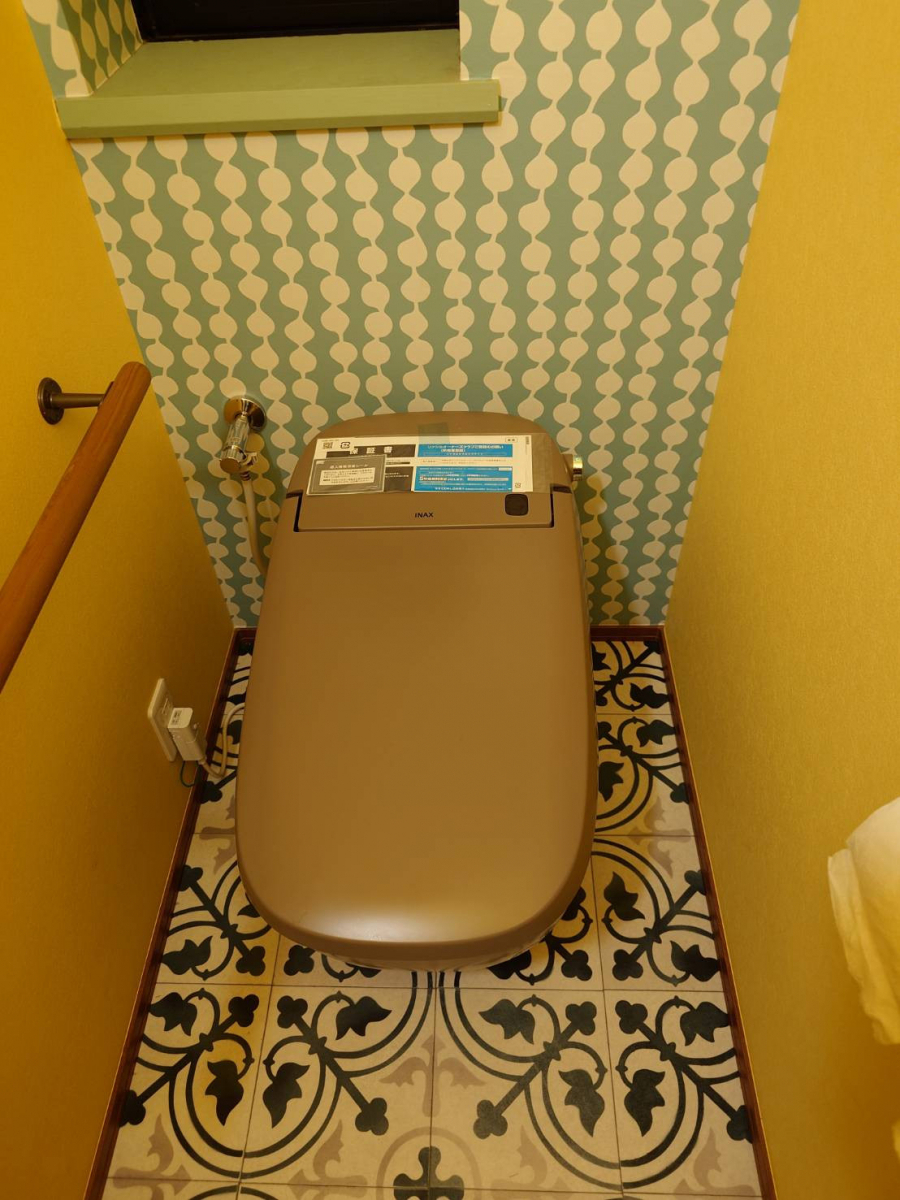イワセトーヨー住器のスタッフご自宅編【色に一目ぼれ✨サティスG】トイレ交換工事の施工後の写真2