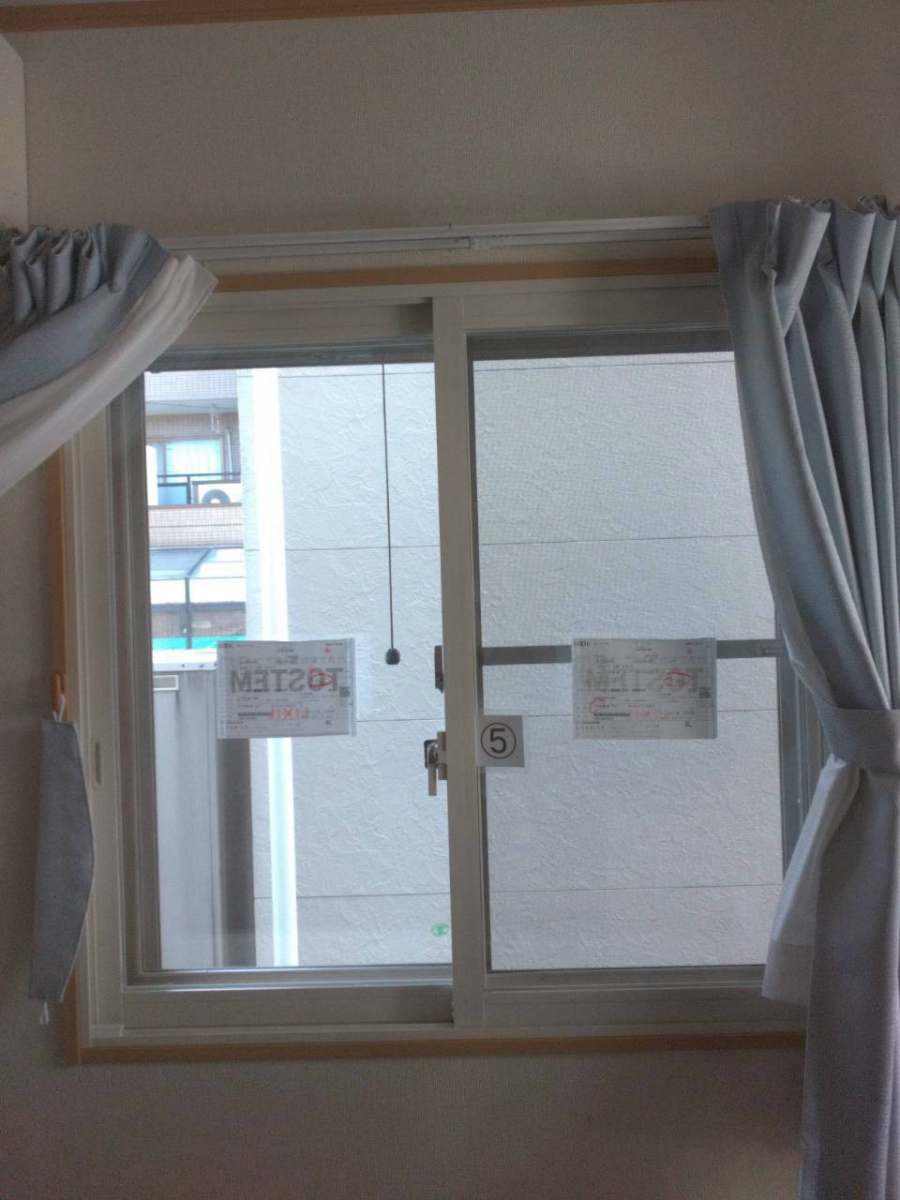 イワセトーヨー住器のさいたま市【防犯対策に！】内窓取付工事の施工後の写真1