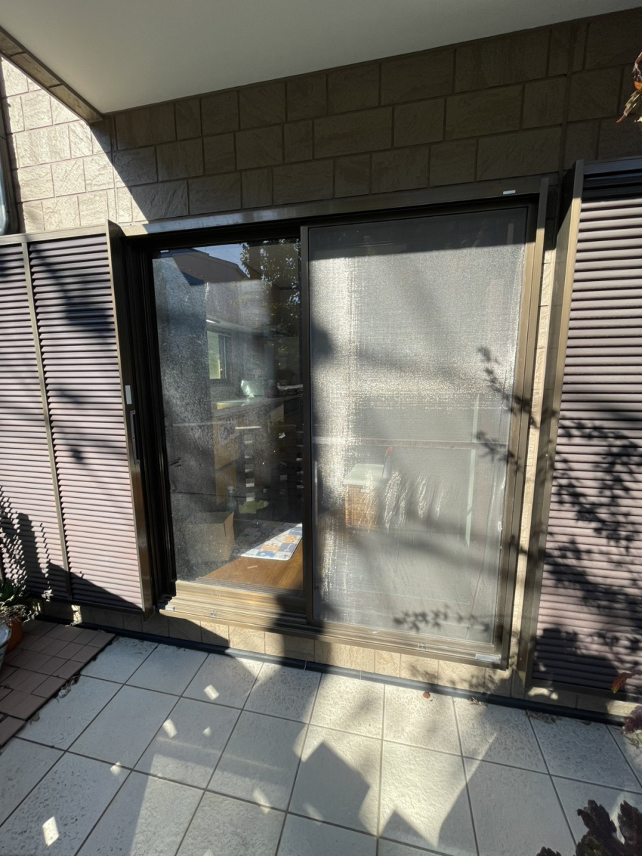 イワセトーヨー住器のさいたま市【おしゃれに日よけ】スタイルシェード取付工事の施工前の写真1