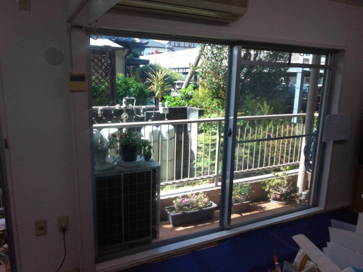 太陽トーヨーの厚木市 / 外窓取替工事 / リプラスの施工前の写真1