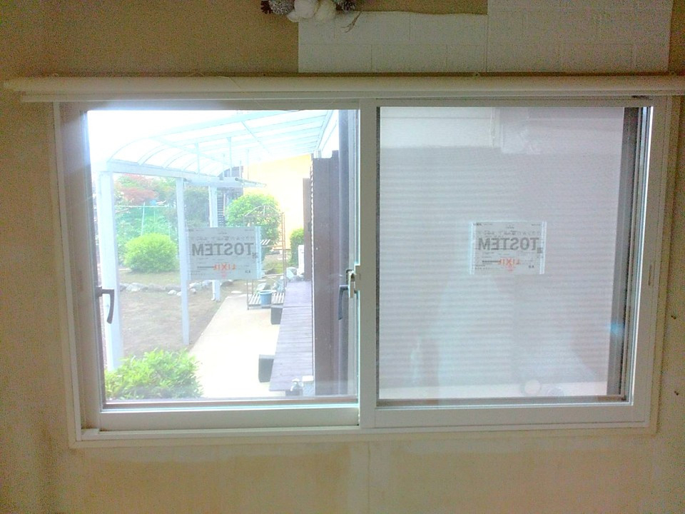 太陽トーヨーの座間市 / 内窓取付工事 / インプラスの施工後の写真1