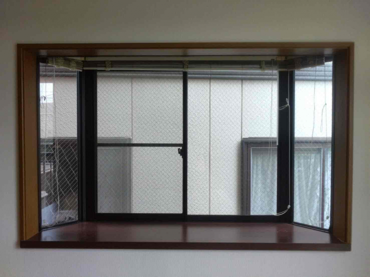 太陽トーヨーの相模原市 / 内窓取付工事 / インプラスの施工前の写真2