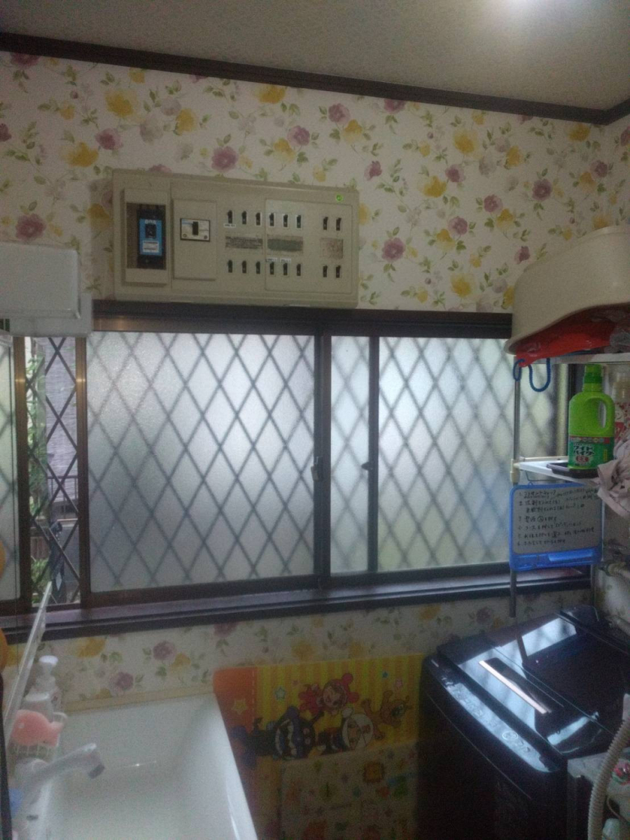 太陽トーヨーの【25/10/21】座間市 / 内窓取付工事 / インプラスの施工前の写真1