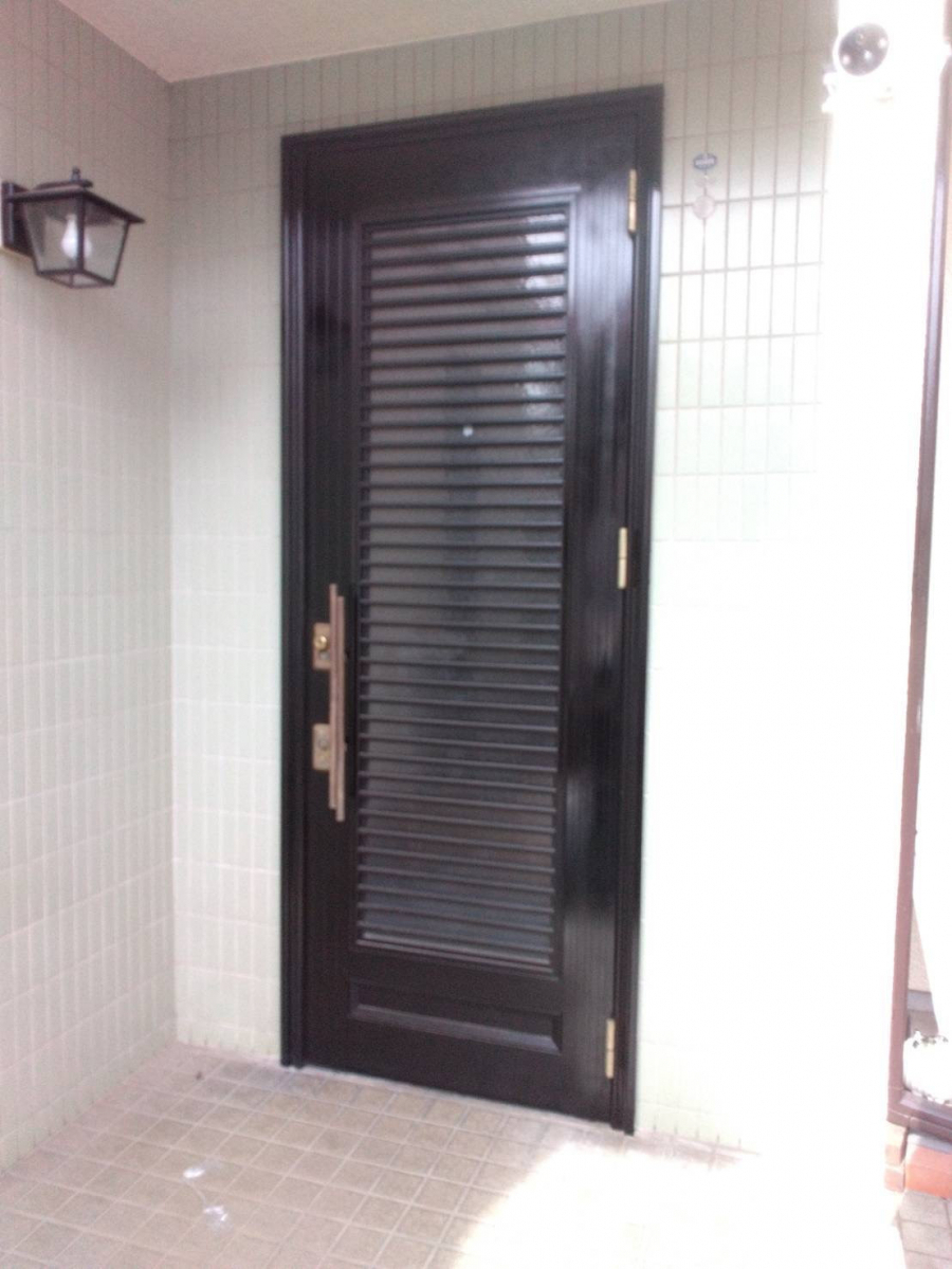 太陽トーヨーの【22/10/23】座間市 / 玄関リフォーム / リシェントの施工前の写真1