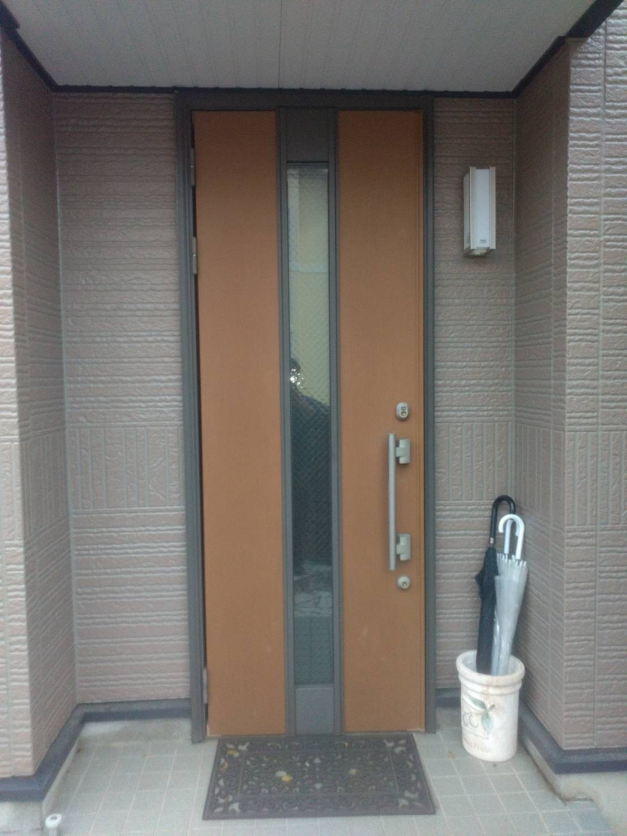太陽トーヨーの【25/10/30】相模原市 / 玄関リフォーム / リシェントの施工前の写真1