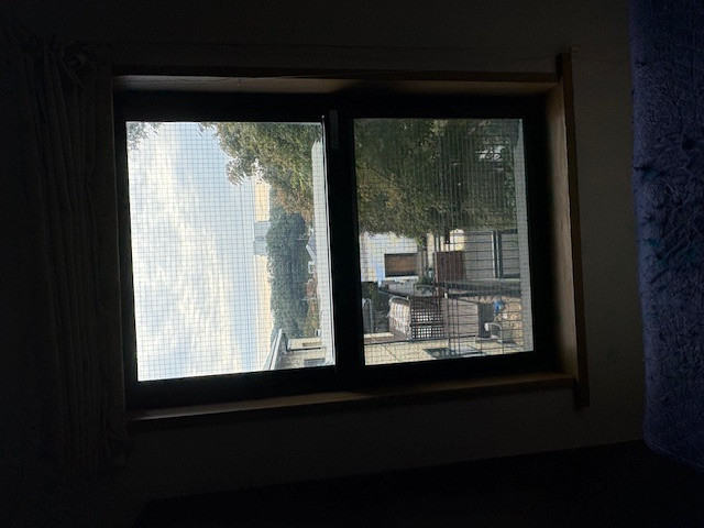 太陽トーヨーの【25/11/11】相模原市 / 内窓取付工事 / インプラスの施工前の写真2