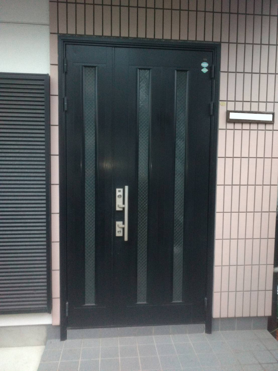 太陽トーヨーの【25/11/18】座間市 / 玄関リフォーム / リシェントの施工前の写真1