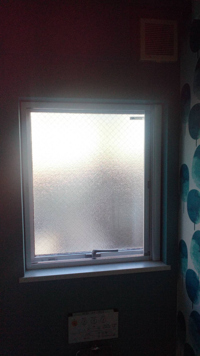 太陽トーヨーの【25/11/25】座間市 / 内窓取付工事 / インプラスの施工前の写真3