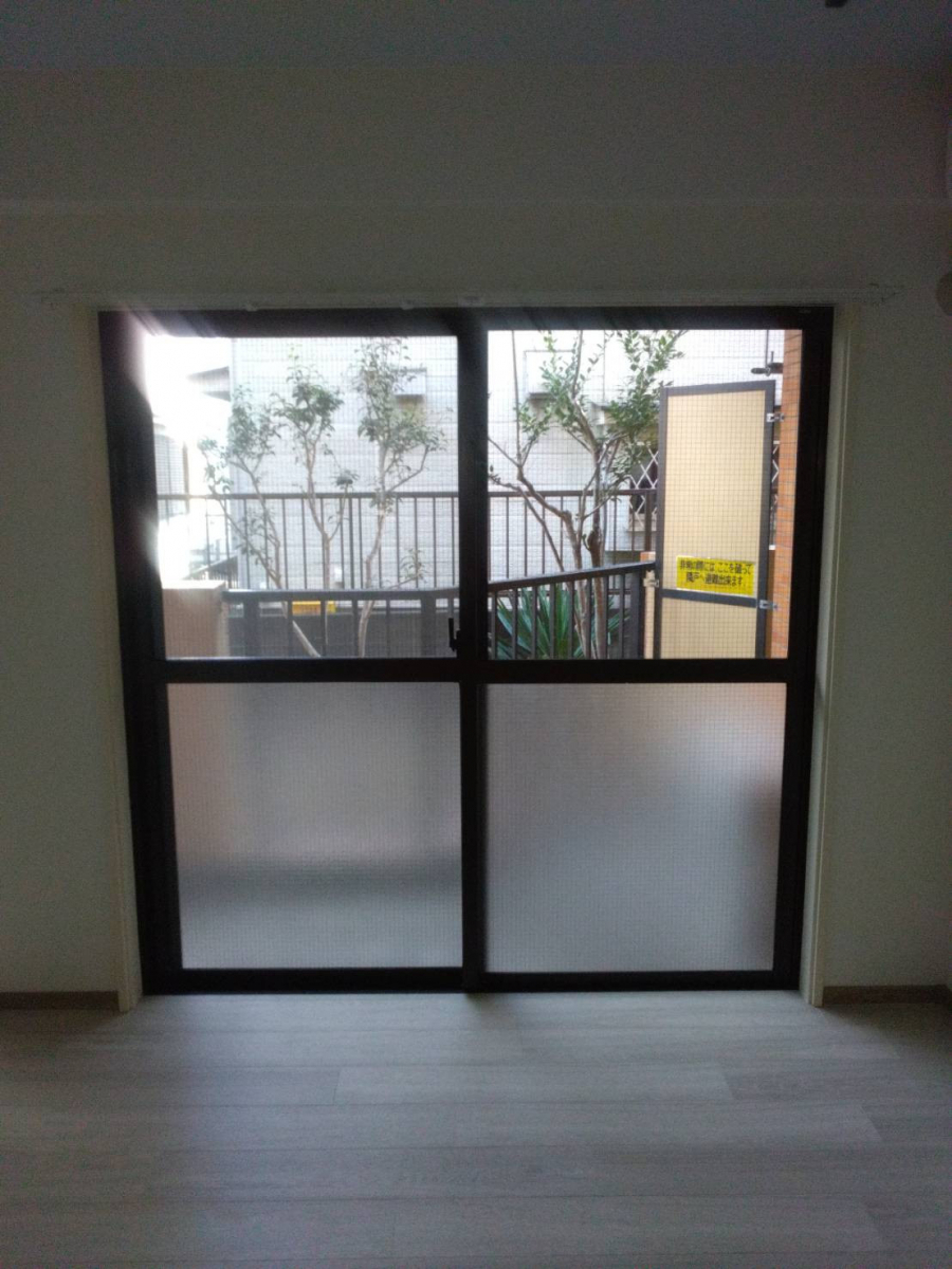 太陽トーヨーの【2025/12/10】相模原市 / 内窓取付工事 / インプラスの施工前の写真1