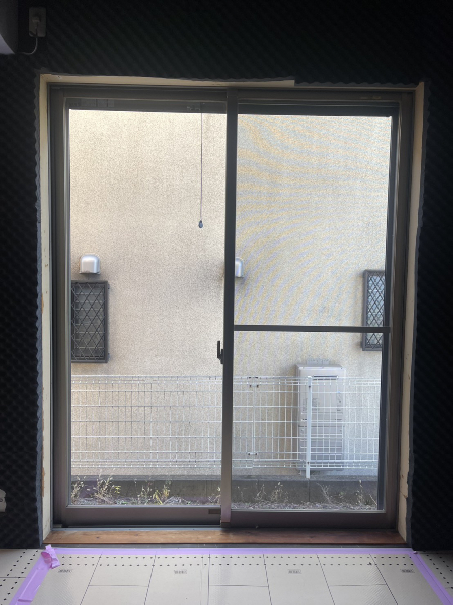 太陽トーヨーの【25/12/19】座間市 / 内窓取付工事 / インプラスの施工前の写真1