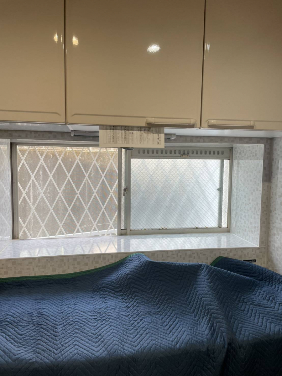 太陽トーヨーの【26/1/16】海老名市 / 内窓取付工事 / インプラスの施工前の写真1