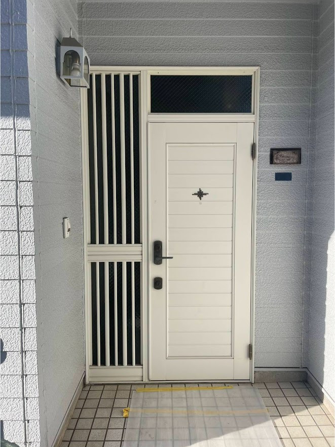 太陽トーヨーの【26/1/22】大和市 / 玄関リフォーム / リシェントの施工前の写真1