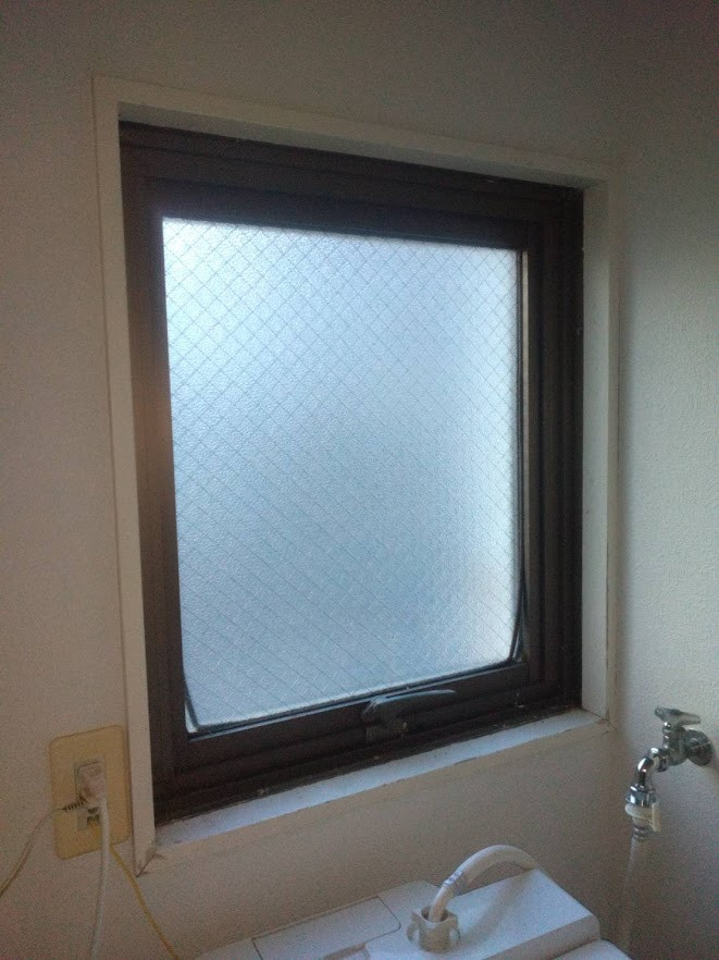 太陽トーヨーの【26/2/6】座間市 / 外窓交換工事 / リプラスの施工前の写真3