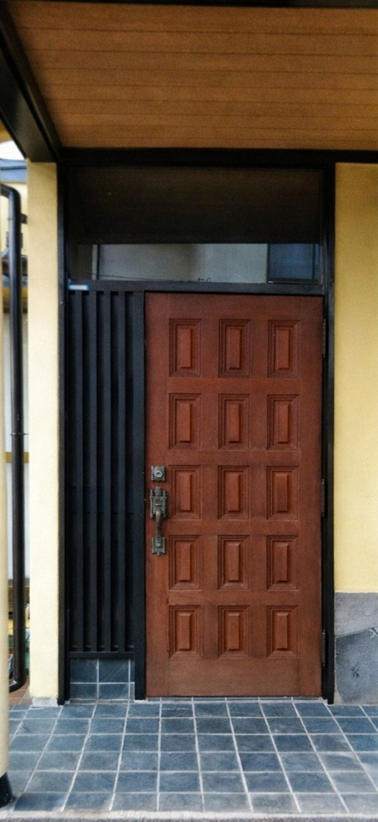 太陽トーヨーの【26/3/11】座間市 / 玄関リフォーム / リシェントの施工前の写真1