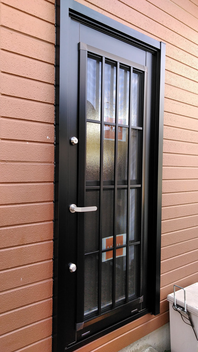 太陽トーヨーの【26/3/25】座間市 / 勝手口リフォーム / リシェント勝手口ドアの施工後の写真1