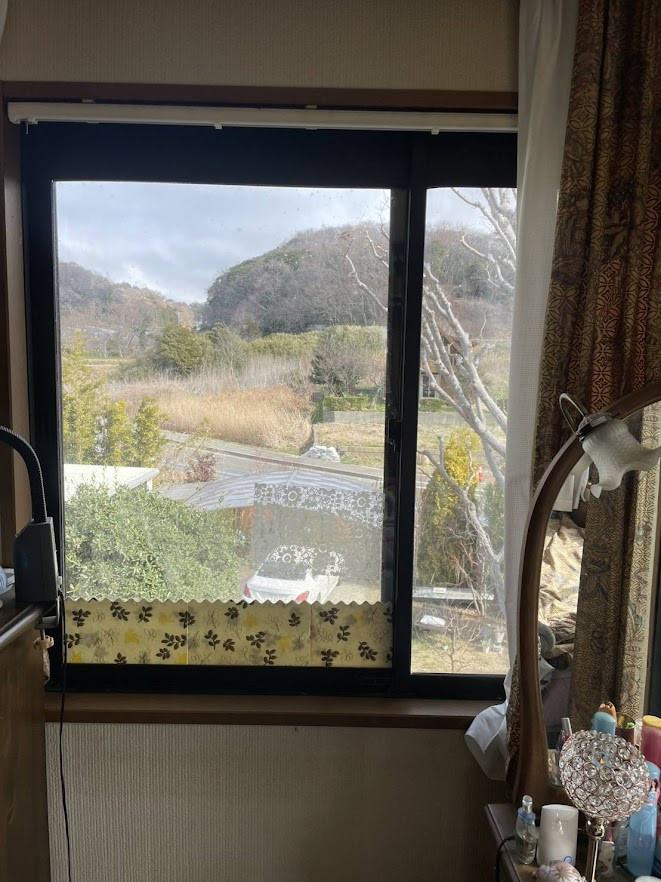 太陽トーヨーの【26/3/26】藤沢市 / 内窓取付工事 / インプラスの施工前の写真2