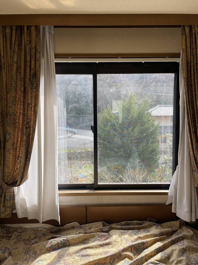 太陽トーヨーの【26/3/26】藤沢市 / 内窓取付工事 / インプラスの施工前の写真3