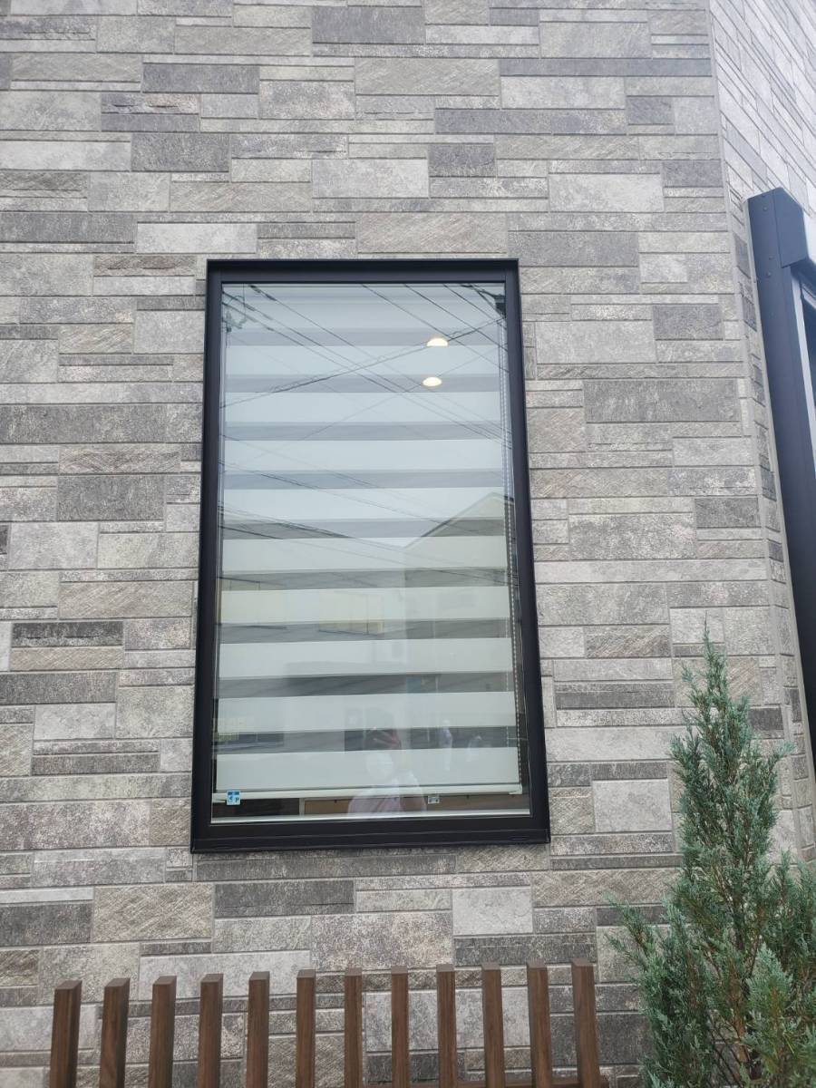 みもとトーヨー住器の面格子が窓を守るの施工前の写真1