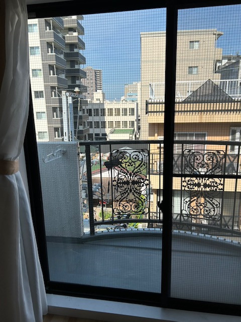 イナヨシトーヨー住器のガラス交換の施工後の写真1