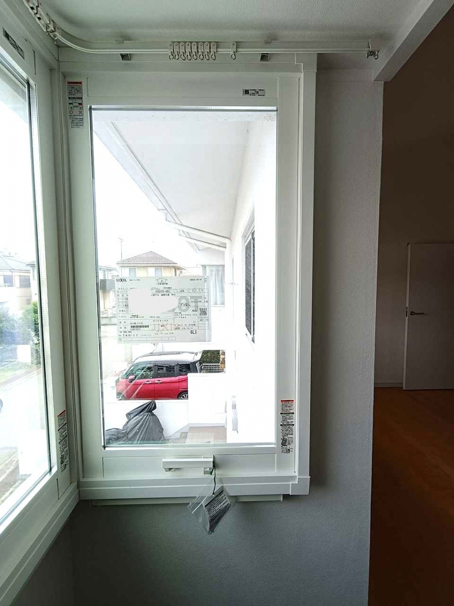 やまざきトーヨー住器の取替窓「リプラス」・内窓「インプラス」設置工事(流山市)の施工後の写真1