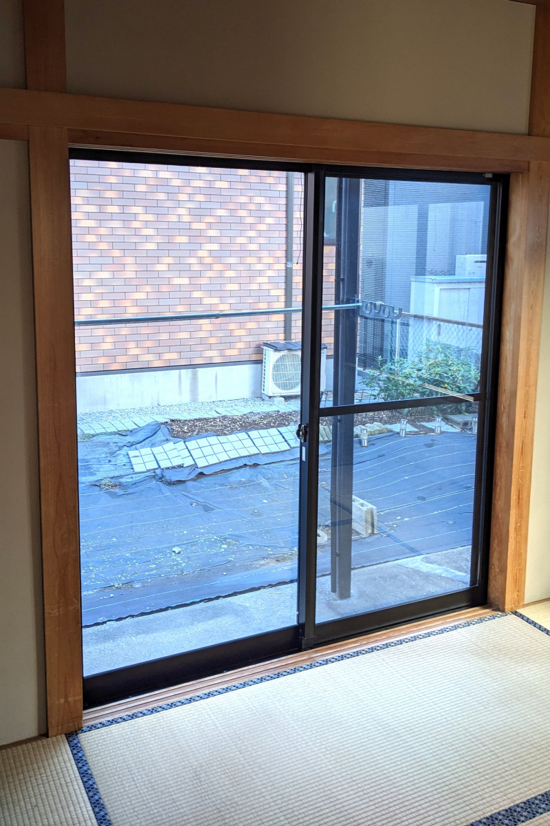 やまざきトーヨー住器の内窓「インプラス」設置工事（流山市）の施工前の写真3