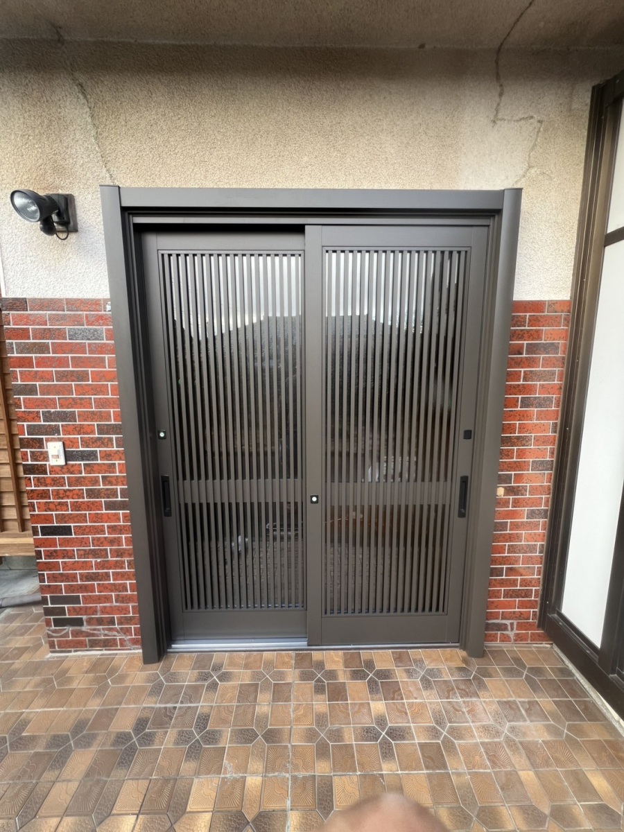 笠間トーヨー住器の小美玉市 玄関引戸工事の施工後の写真1