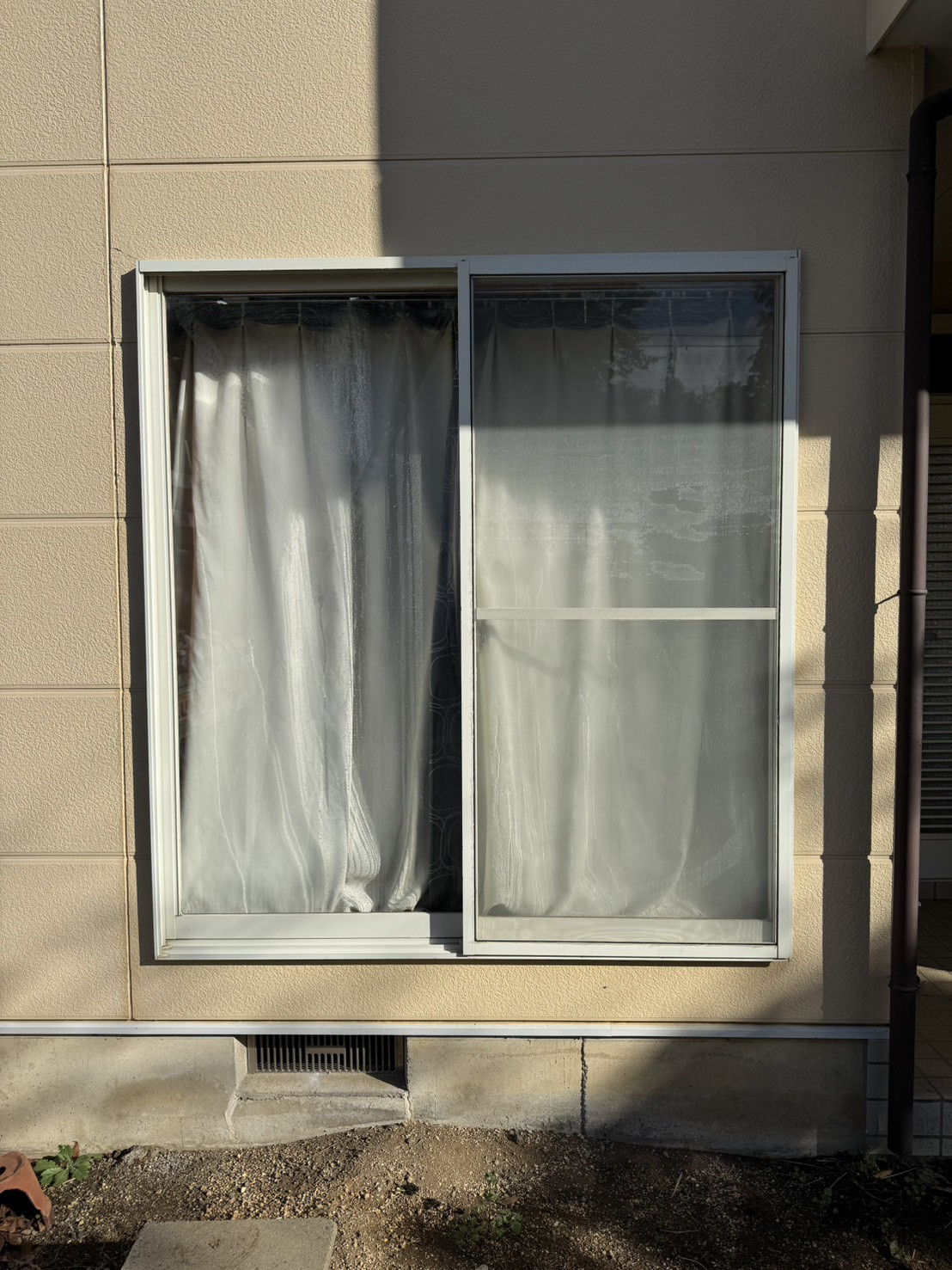 笠間トーヨー住器の笠間市窓シャッター工事の施工前の写真1