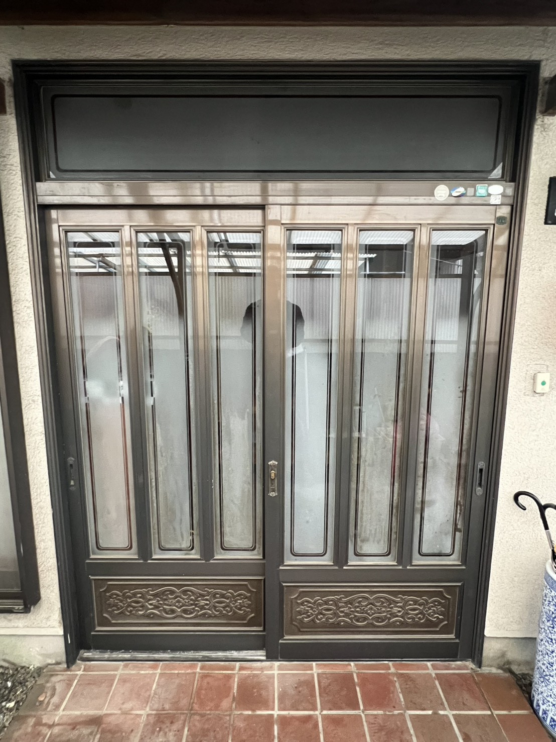 笠間トーヨー住器の笠間市　玄関引戸工事の施工前の写真1