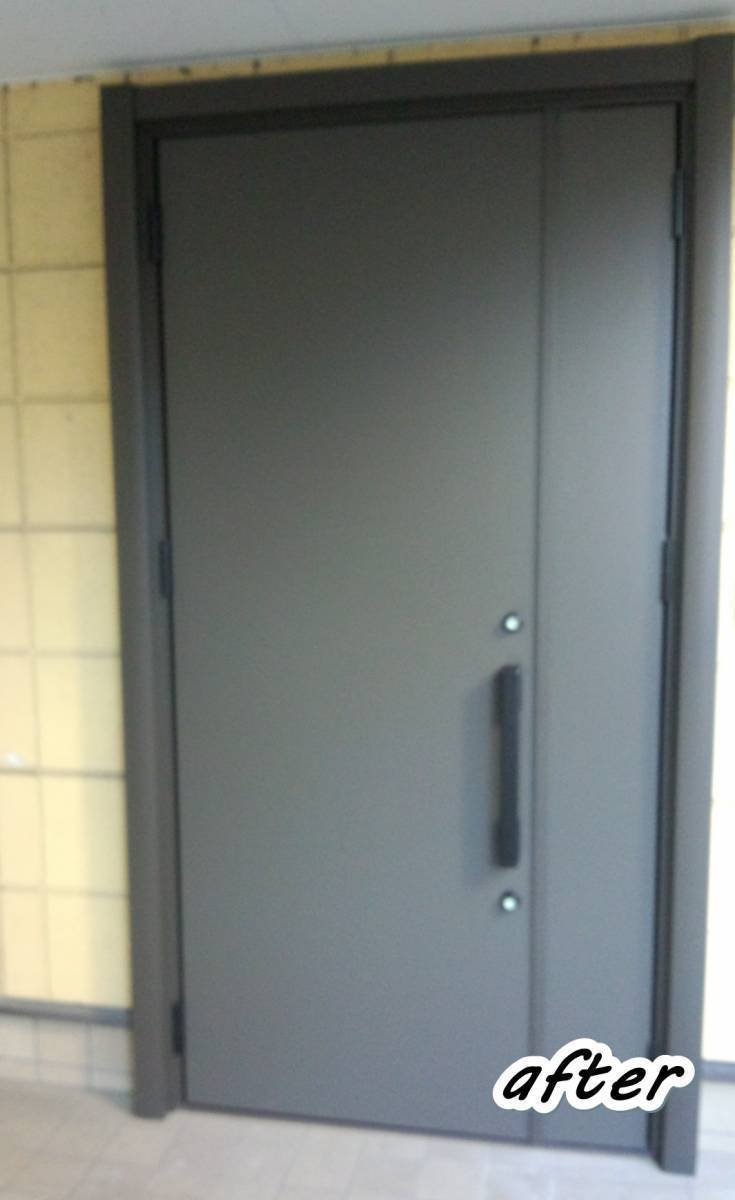 サガワトーヨー住器の玄関ドア　リフォーム　LIXILのリフォーム玄関ドア「リシェント」の施工後の写真1