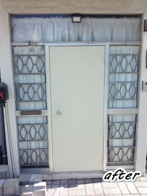 サガワトーヨー住器の汎用ドア　リフォーム　LIXILの汎用ドア「ロンカラーフラッシュドア」の施工後の写真1