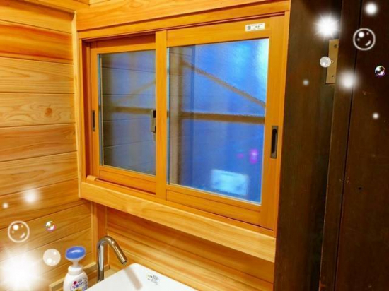 サガワトーヨー住器の窓　リフォーム　LIXILの内窓「インプラス」/トイレ/洗面施工事例写真1