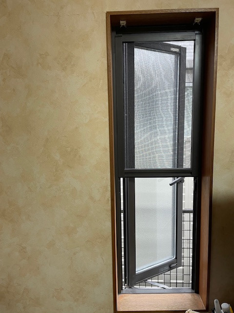 フジテックトーヨー住器の内窓は断熱だけではありません!防音効果も!!の施工前の写真3