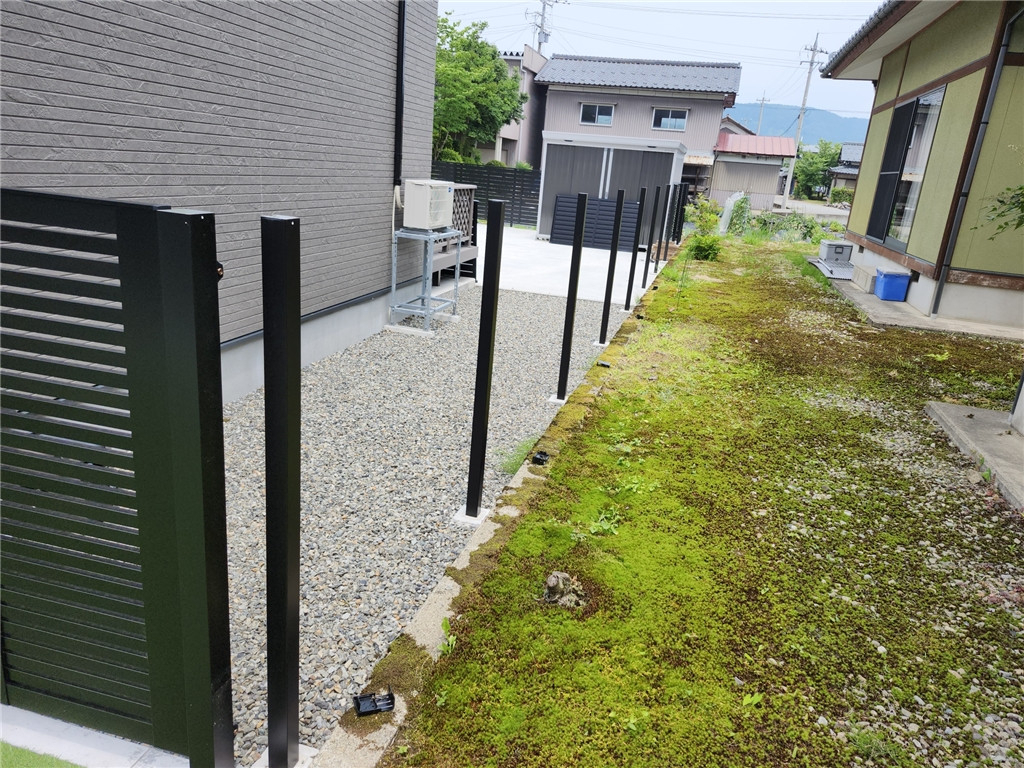 マド・プロショップ S・T・Jの【福井県大野市】フェンス、門扉取付工事の施工前の写真2