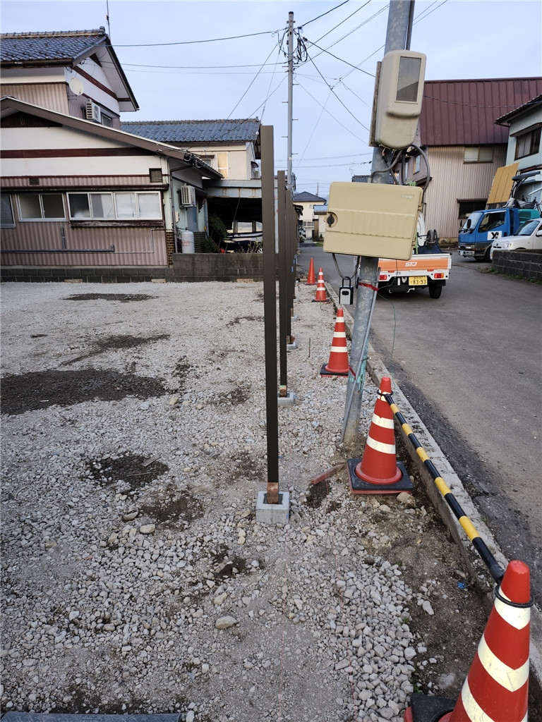 マド・プロショップ  S・T・Jの【福井県大野市】フェンス取付工事の施工前の写真2