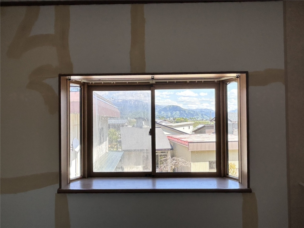 マド・プロショップ  S・T・Jの【補助金対象】内窓取付施工の施工前の写真1