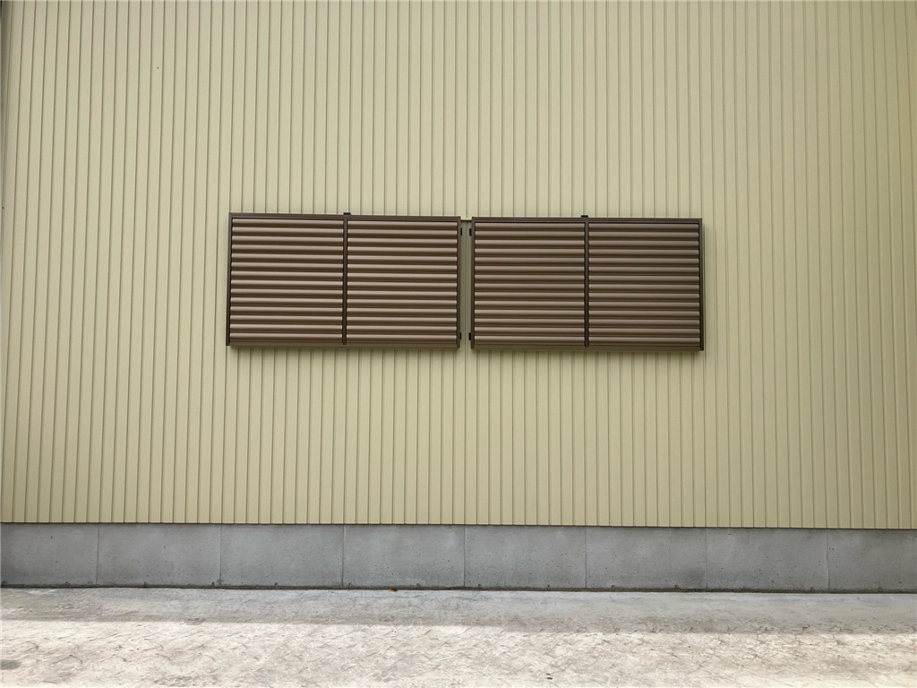 マド・プロショップ  S・T・Jの【福井県大野市】面格子取付施工の施工後の写真1