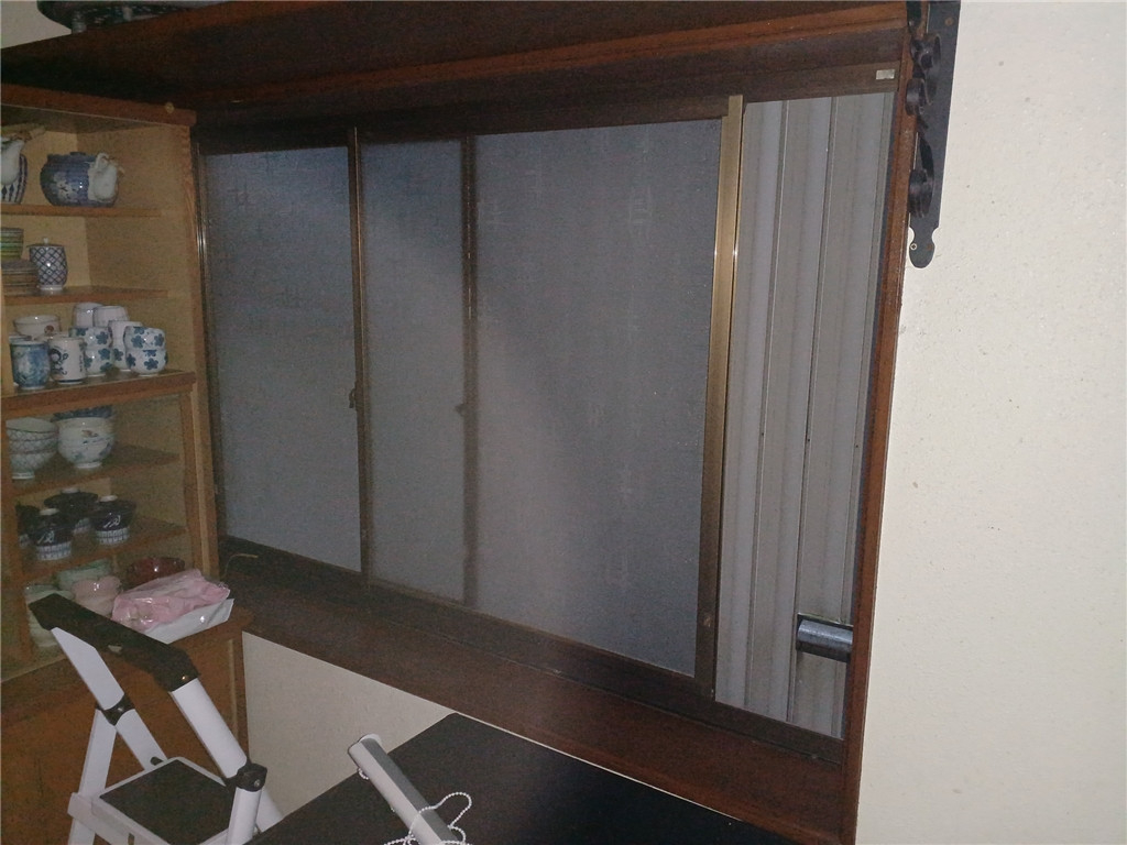 マド・プロショップ  S・T・Jの【補助金対象】内窓取付施工の施工前の写真2